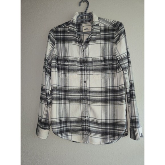 American Eagle Outfitters Tops - American Eagle Outfitters Flannel Shirt Small Black White Plaid Classic Fit Soft